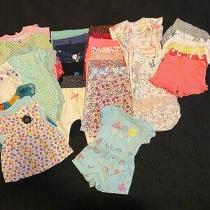 Colorful Baby Clothing Bundle (Newborn - 3 Months)☀️🌸